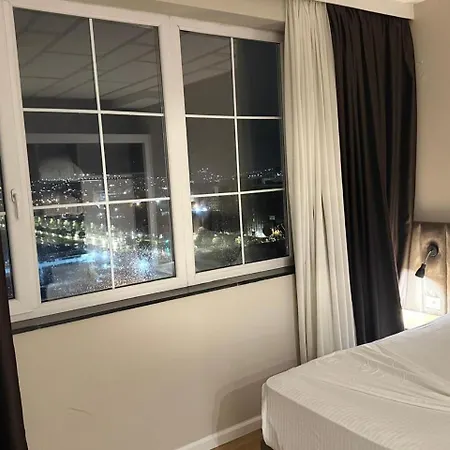 Vh Eurostar Center 2 Congress & Otel 4*