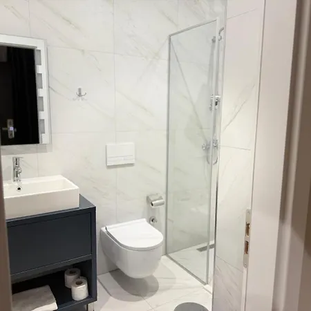 Vh Eurostar Center 2 Congress & Hotell 4*