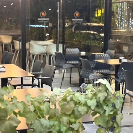 Vh Eurostar Center 2 Congress & Отель Тирана