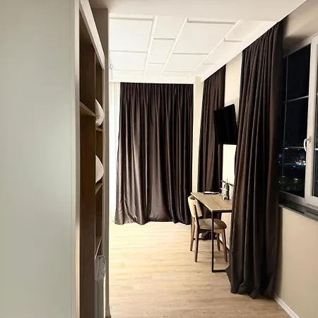 Vh Eurostar Center 2 Congress & 4*